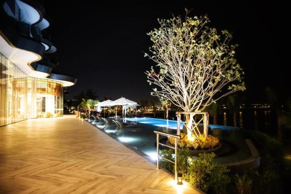 Symphony Of The Sea Hotel Bang Saen Exterior photo